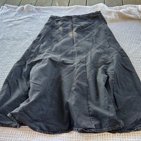 Denim skirt - Picture 1 of 3